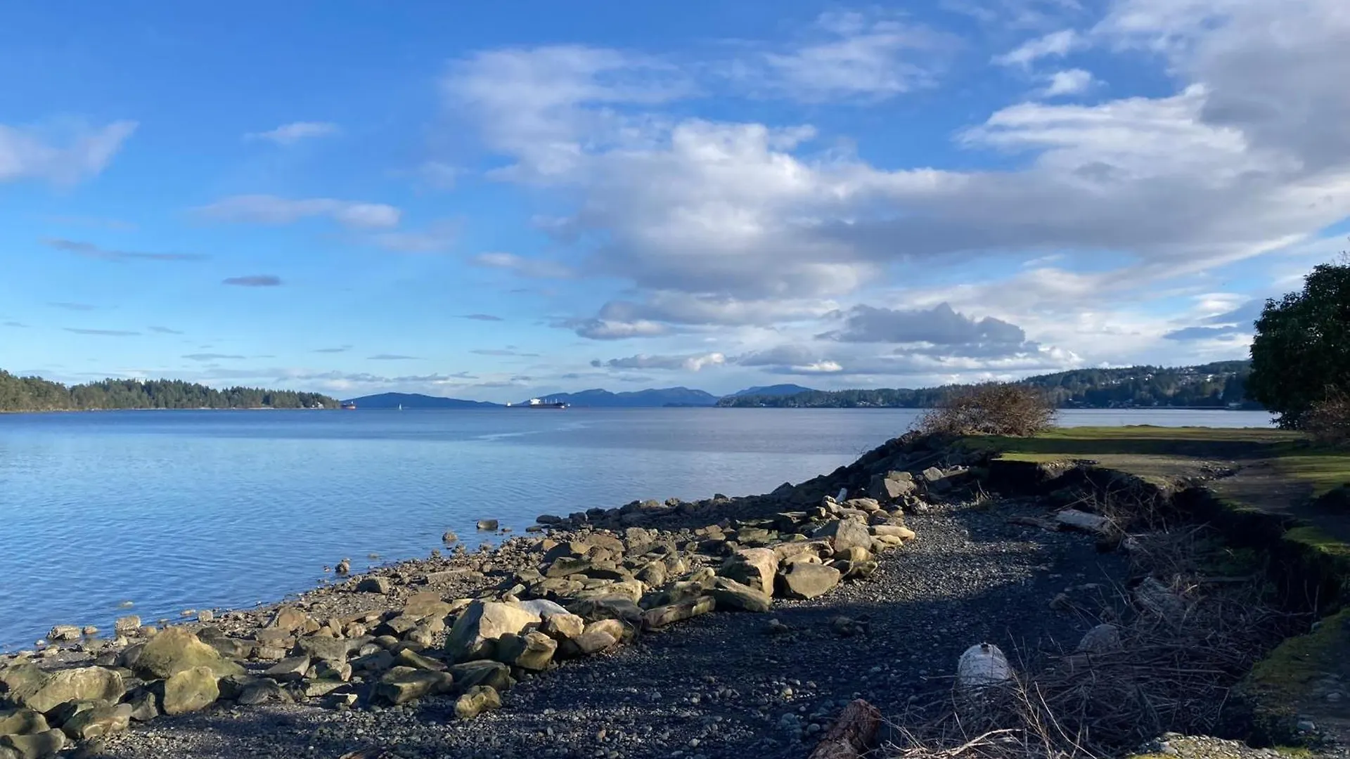 Ladysmith Harbour View House Hotel