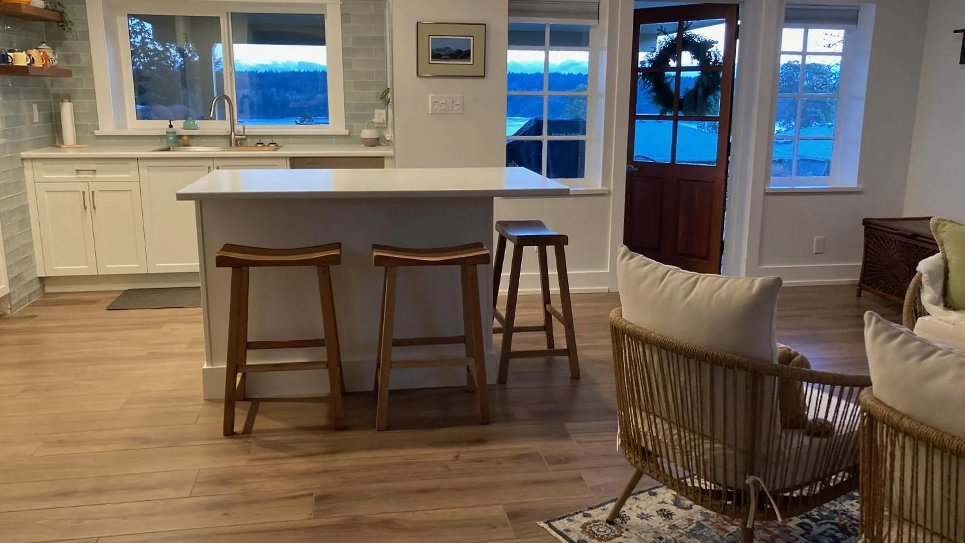 Ladysmith Harbour View House Hotel